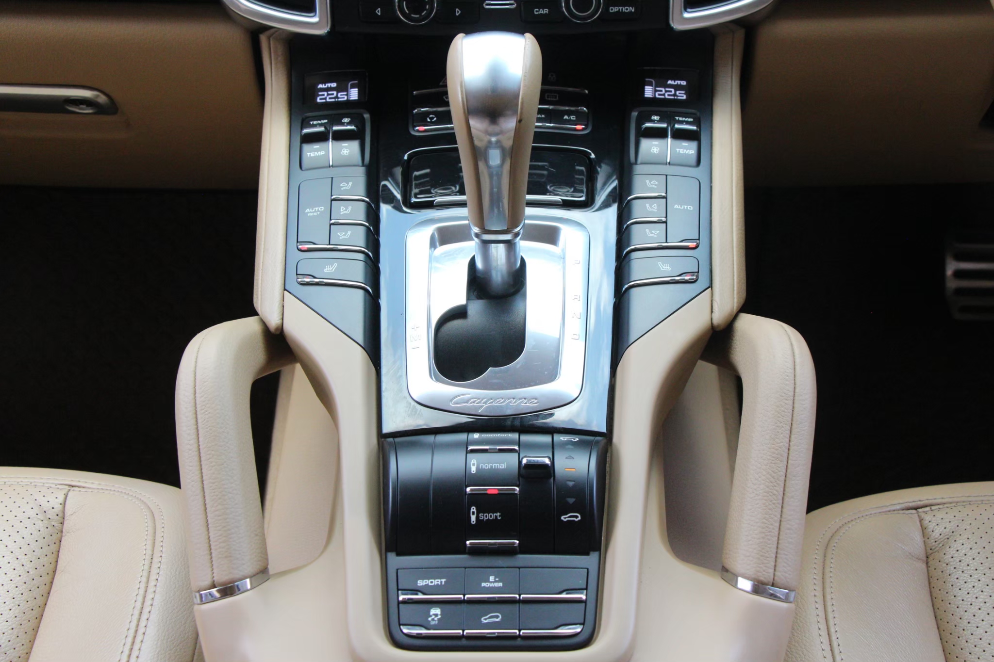 PORSCHE CAYENNE 3.0 S Hybrid AWD