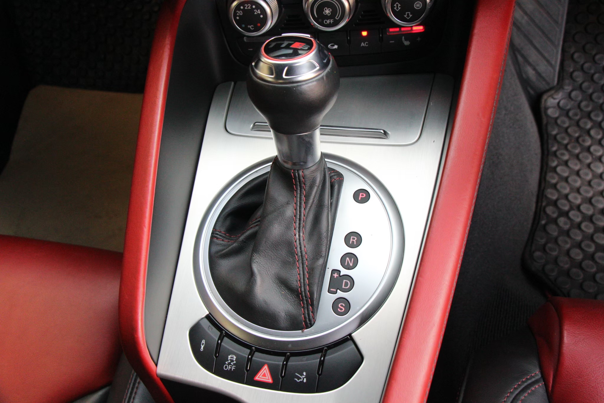 AUDI TTS 2.0 MK2 TFSI Quattro 4WD Coupe