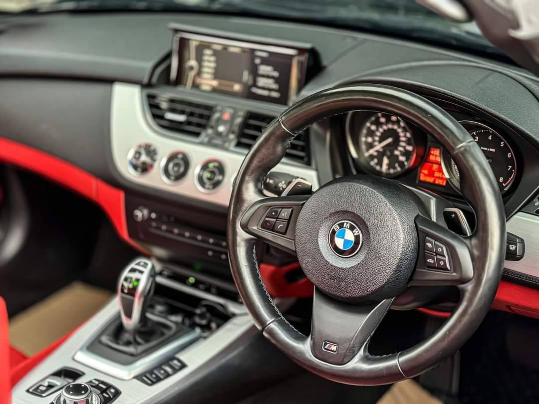 BMW Z4 2.0 sDrive20i M Sport Package Convertible